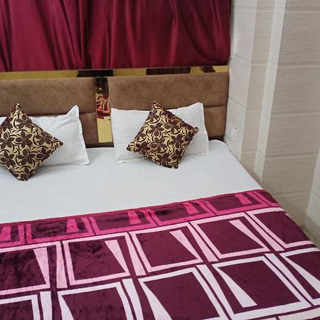 Arora Guest House Αμριτσάρ Εξωτερικό φωτογραφία